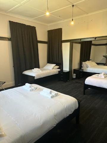 Royal Hotel Ryde Sydney Exteriör bild