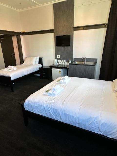 Royal Hotel Ryde Sydney Exteriör bild